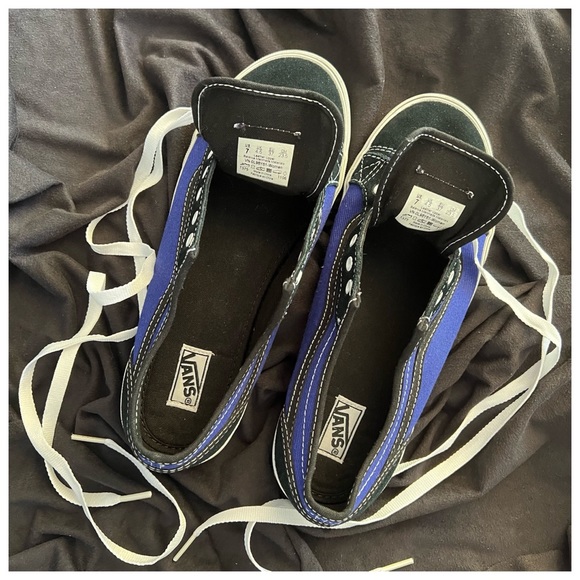 Vans Classic Old Skool Canvas in Blue, Black & White - Picture 6 of 11